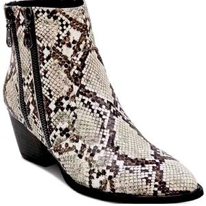 Like new GBG Guess Snakeskin Booties 6M